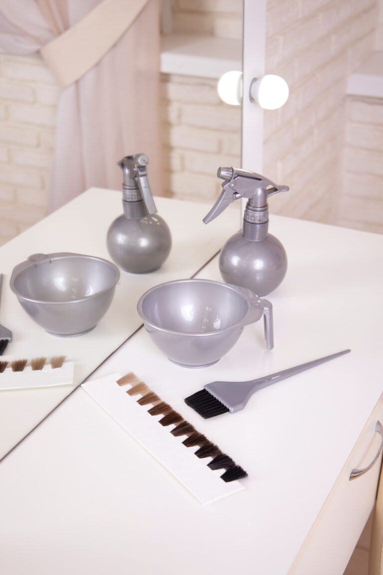 color-bar-hair-palette-working-tools-hairdressing-salon